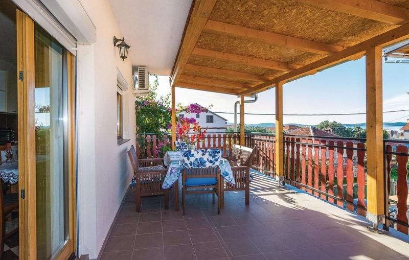 Two-Bedroom Apartment with Terrace and Sea View image 3
