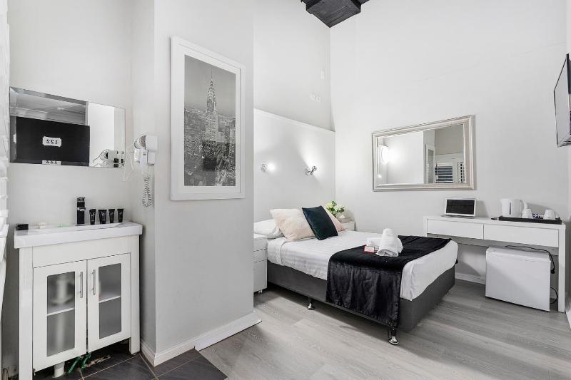 Superior Queen Room image 1
