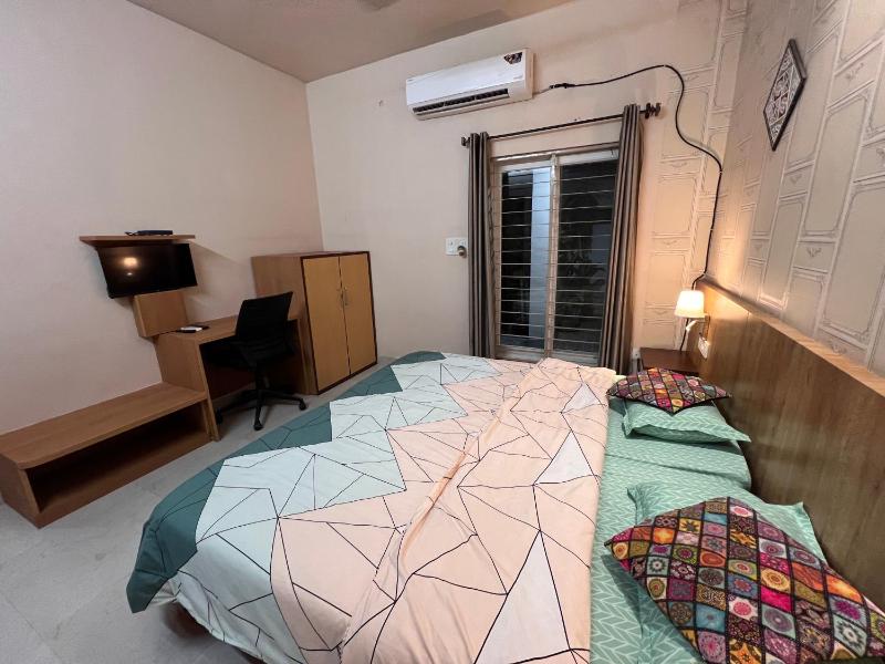 GREEN HOME STAY - image 10