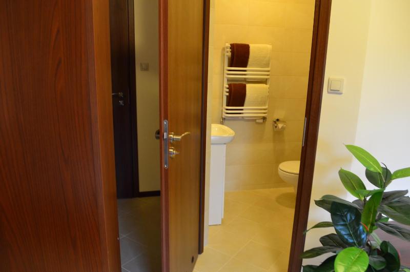 Double or Twin Room image 4