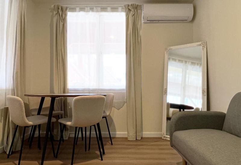 Superior Apartment image 3