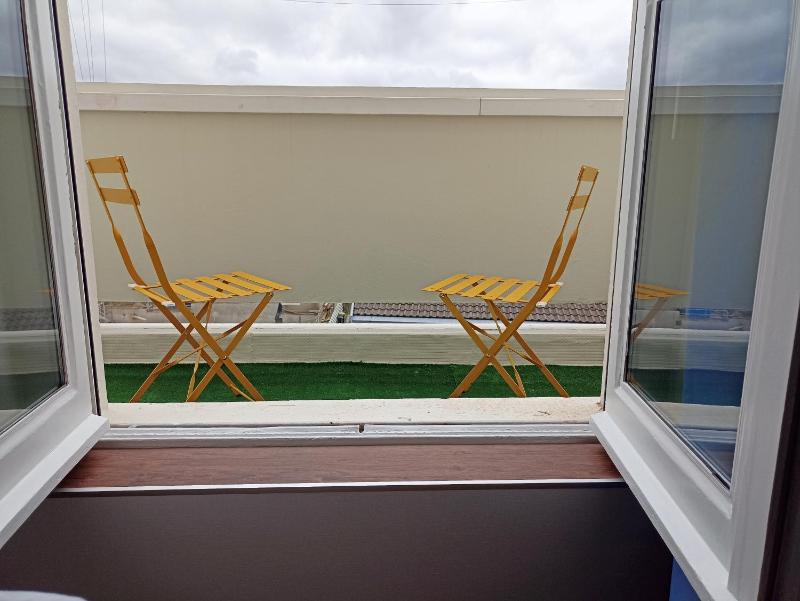 Deluxe Double or Twin Room image 2