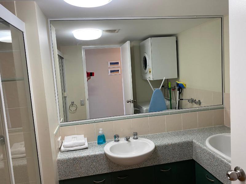 Kings Bay Apartments - image 3
