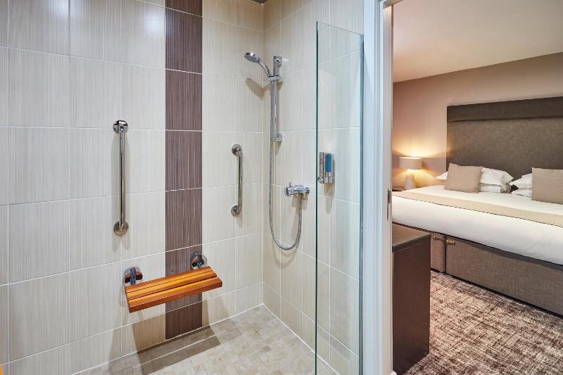 Grand Double or Twin room (With Wheelchair Access)  image 3