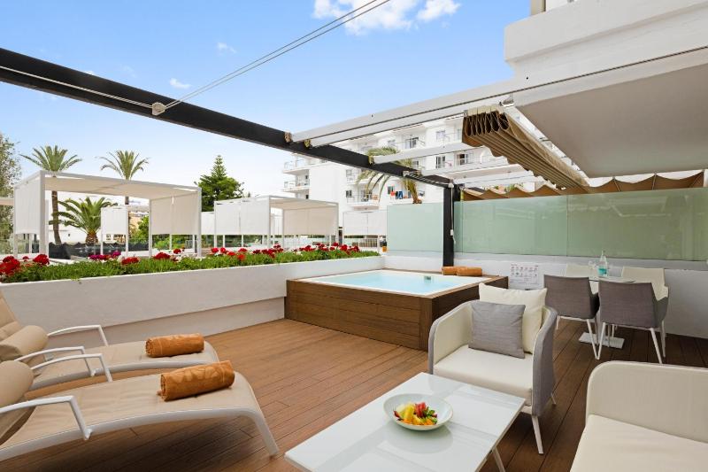 Studio with Plunge Pool - Selection Club image 3
