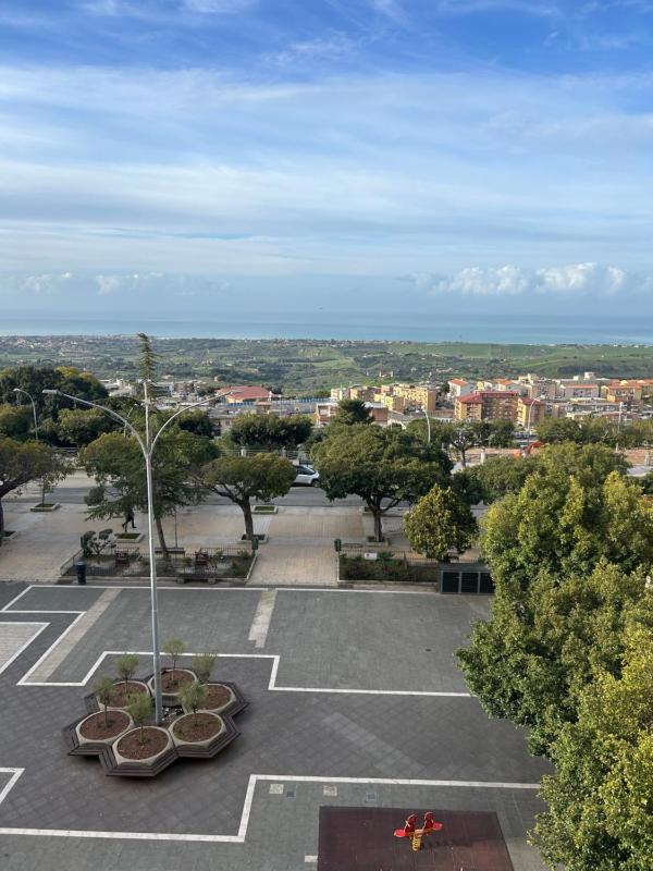 Double Room with Sea View image 1
