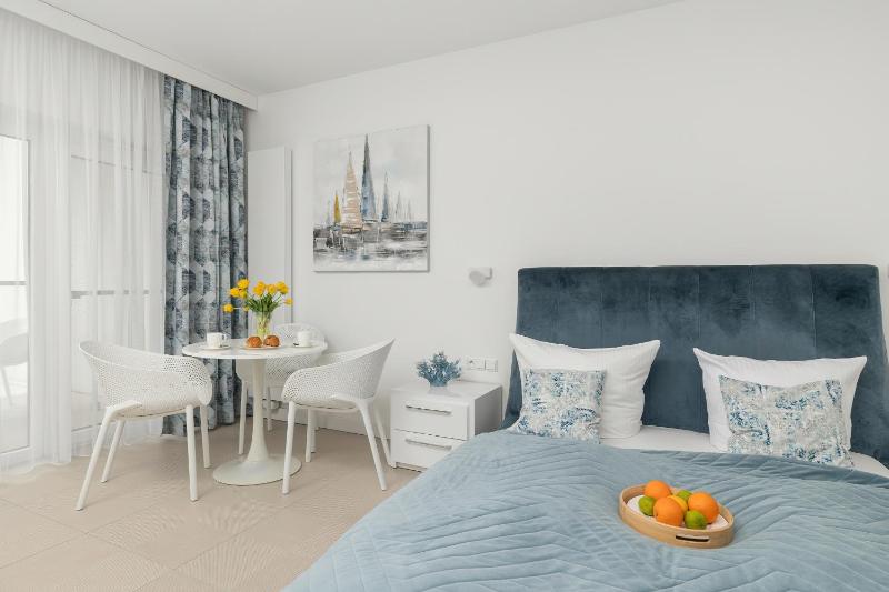 Aquamarina Prima Studio by the BEACH by Noclegi Renters - image 24