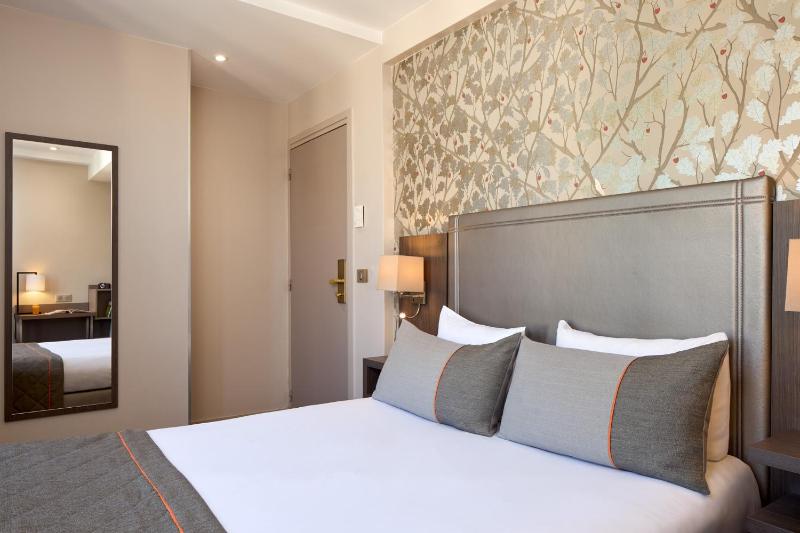 Double Room image 1