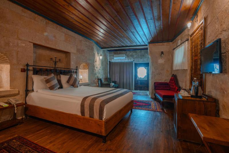 Deluxe Double Room image 4