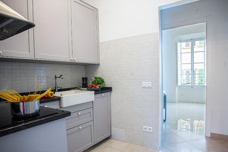 Saint Michel - Apartment in Old Town - Happy Rentals - image 8