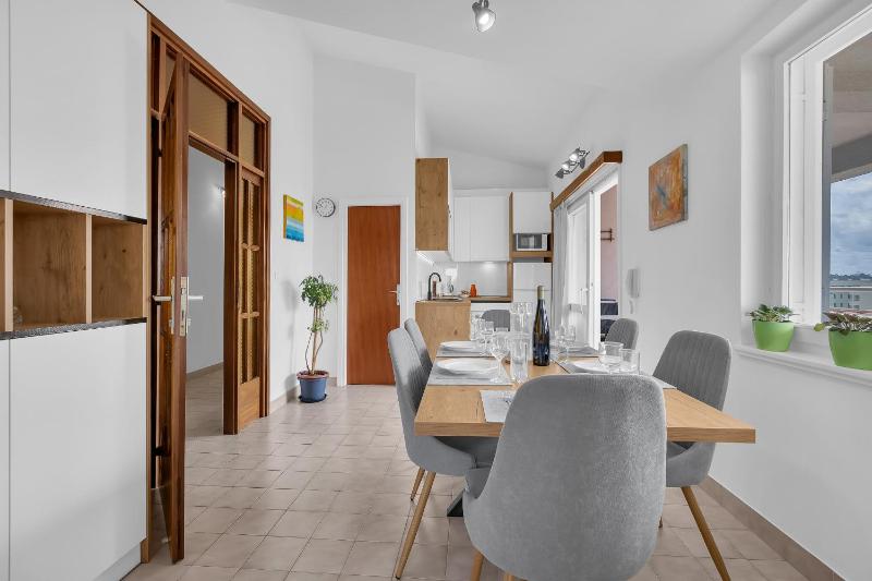 Apartment Silvana Makarska - image 2