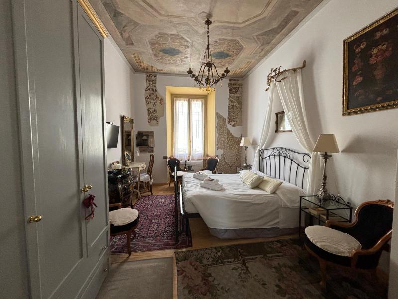 Superior One-Bedroom Apartment - Via Abramo Massalongo 5 image 1