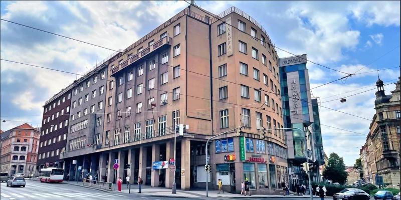 Hotel Legie - image 7