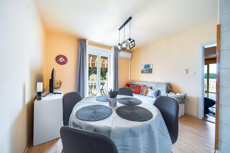 Suite with Sea View image 1
