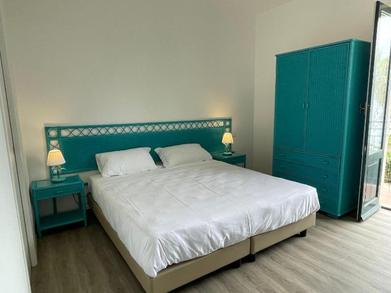Superior Double or Twin Room with Sea View image 1
