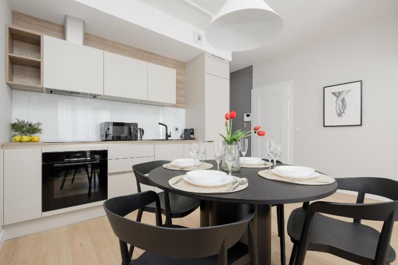 Luxurious Apartments in Warsaw with Sauna and Gym by Renters Prestige - image 12