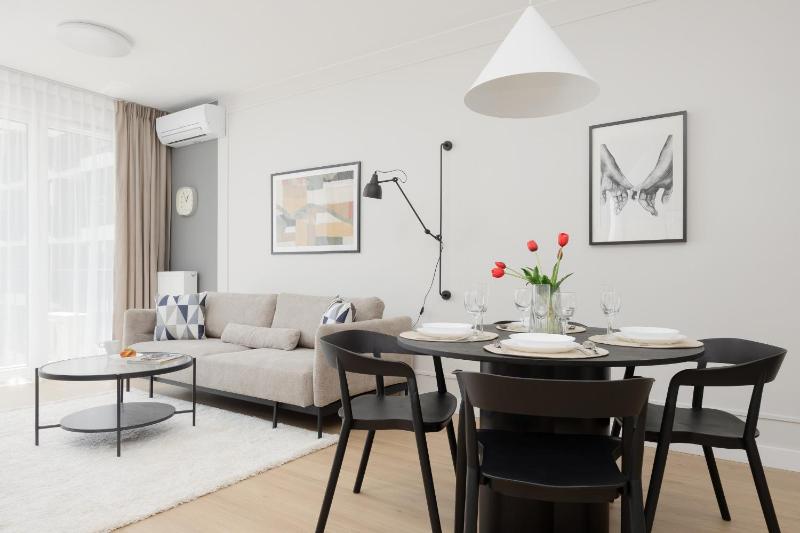Luxurious Apartments in Warsaw with Sauna and Gym by Renters Prestige - image 8