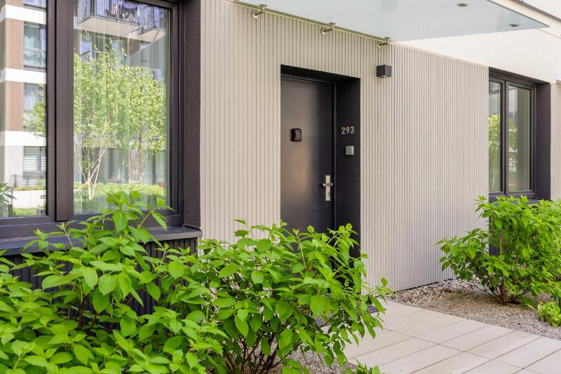 Luxurious Apartments in Warsaw with Sauna and Gym by Renters Prestige - image 14