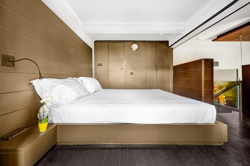 Suite image 3