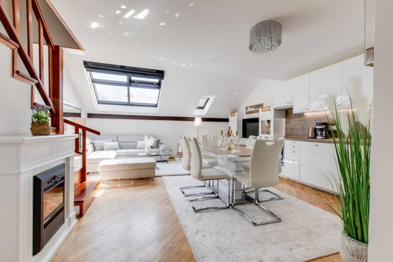 Wenceslas Square Royal Apartments - image 1