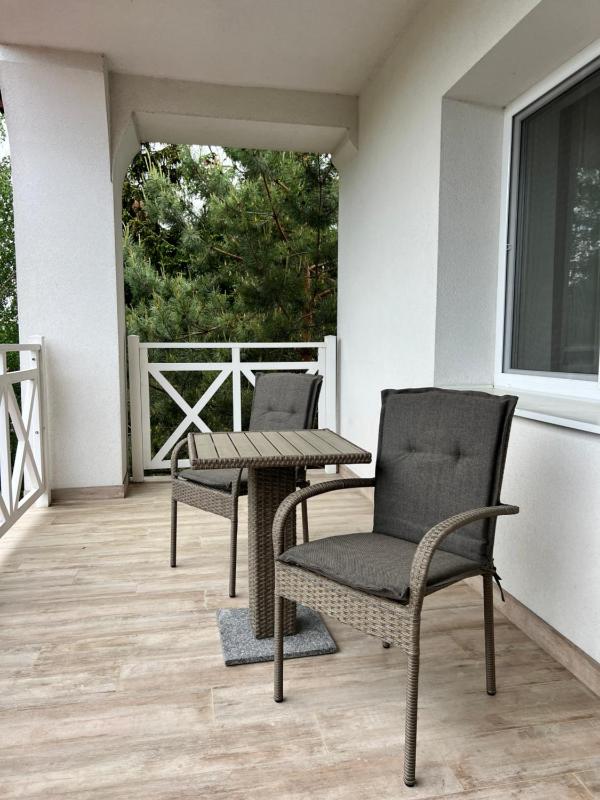 Deluxe Double Room with Balcony image 3