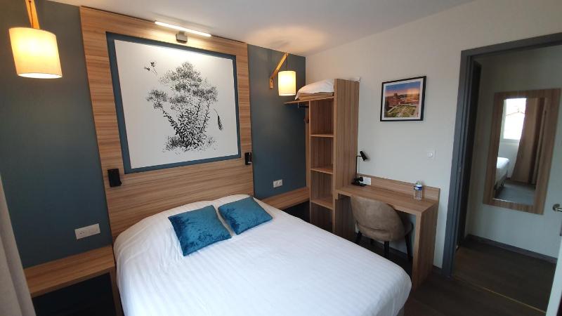 One-Bedroom Superior Apartment image 1
