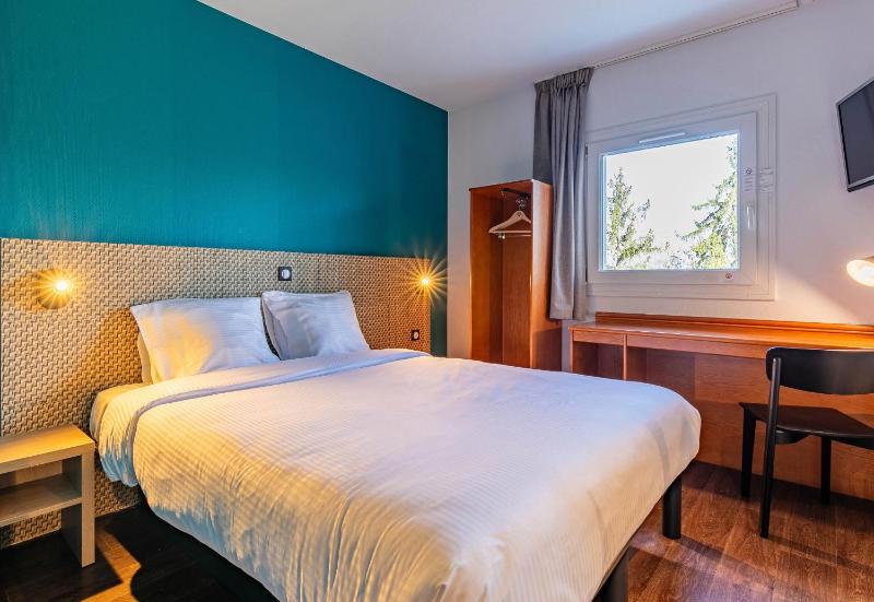 Double Room image 2