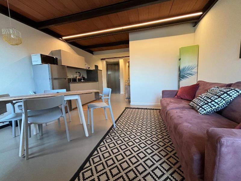 One-Bedroom Apartment - Via Sant'Alessio 30 image 3