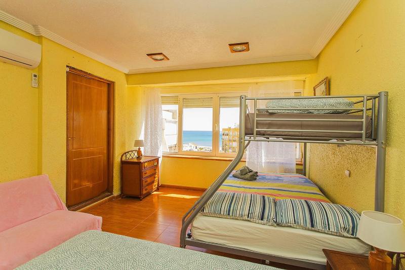 019 Lomas Penthouse - Alicante Holiday - image 15