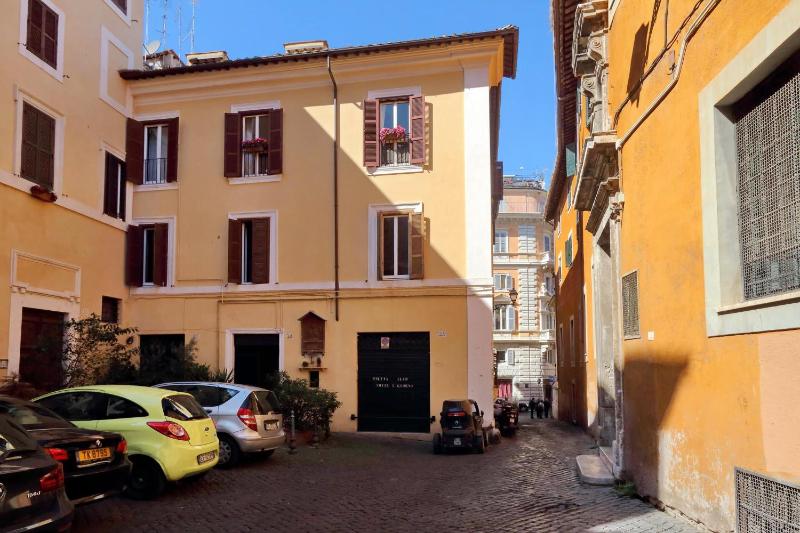 Standard Apartment image 3