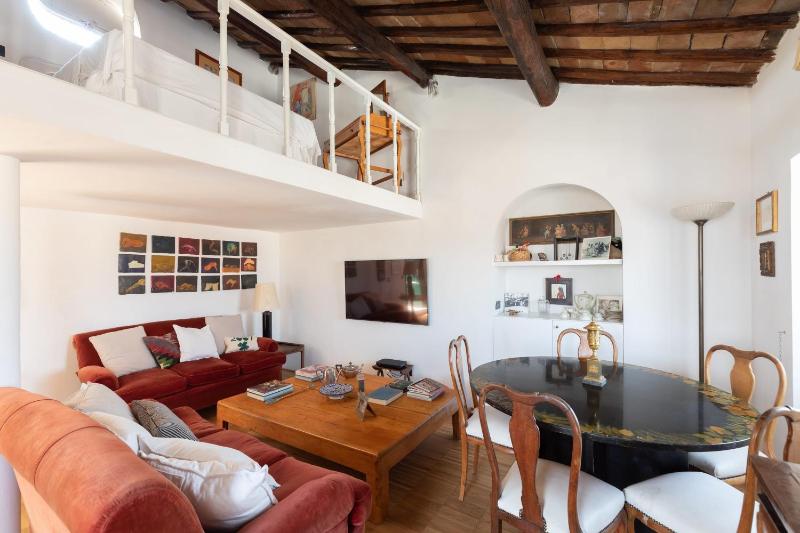 Farnese Stunning Penthouse | Romeloft - image 7