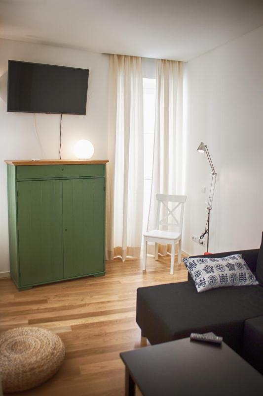 Bunk Bed in Female Dormitory Room   image 3
