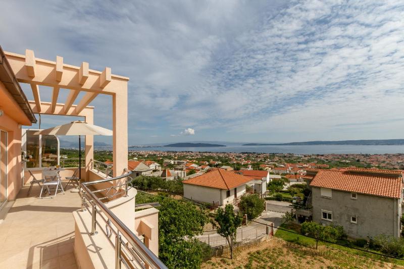 Apartments with parking space Kastel Stari Kastela - 19740 - image 23