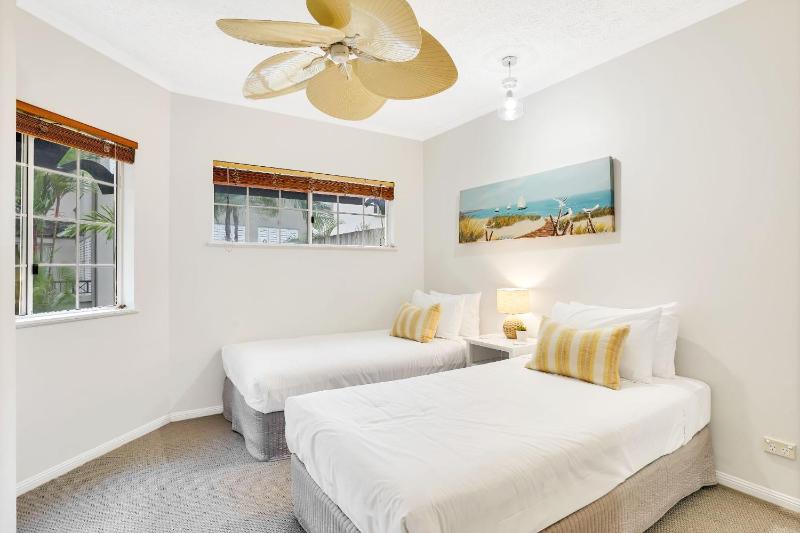 Lotus Lakes - Resort Style Living - image 3