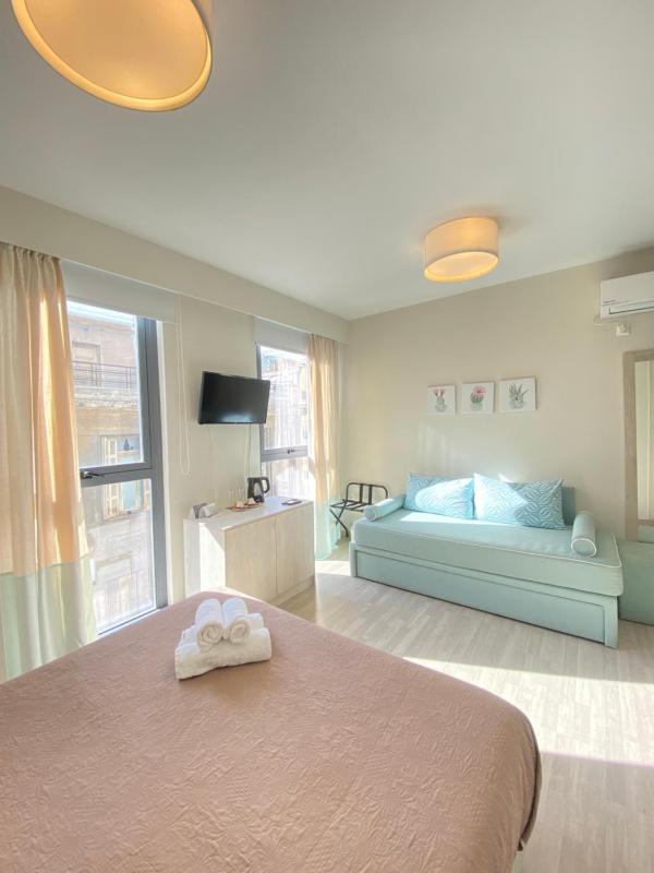Queen Suite image 3