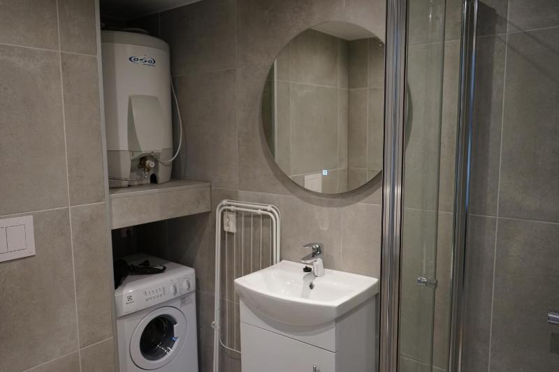 Single Room image 4