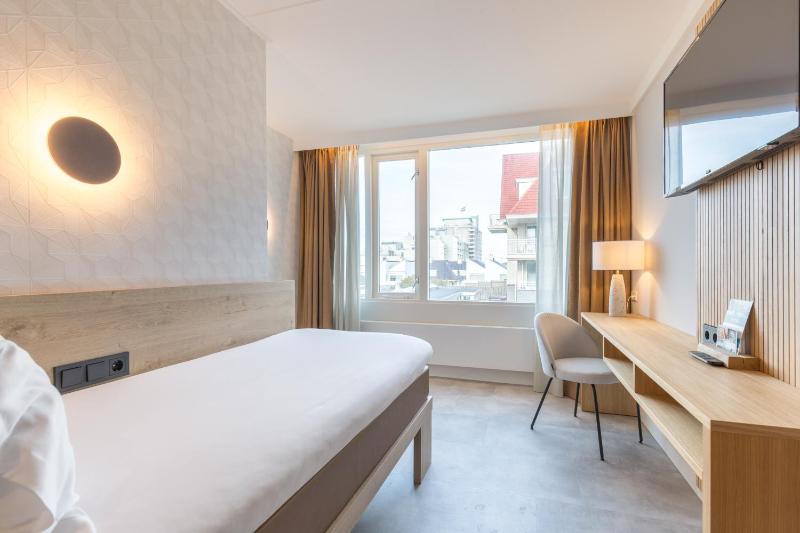 Single Room image 4