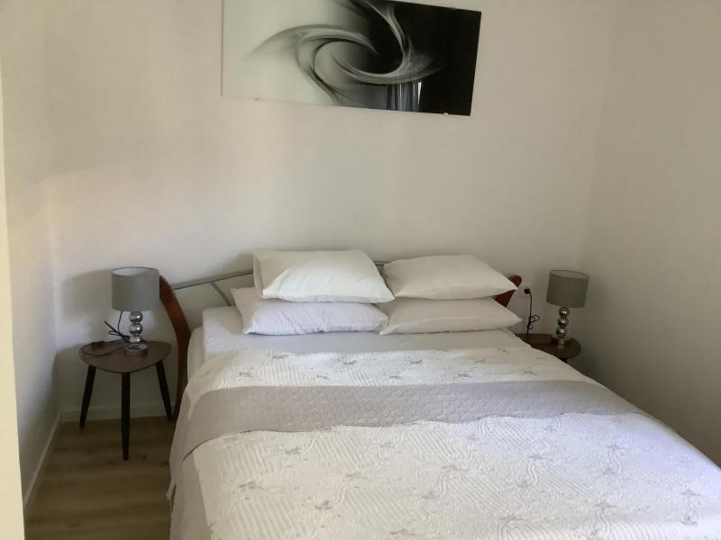 Apartment 877-2 - image 38