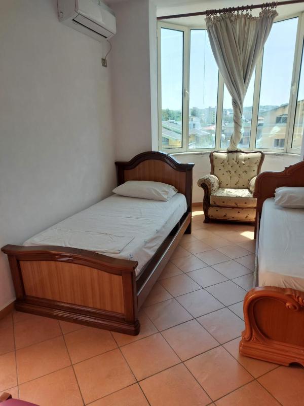 Apartment image 4