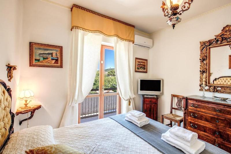 Villa Elide with private pool - image 12