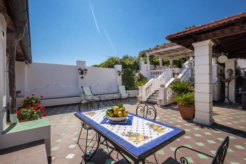 Villa Elide with private pool - image 4