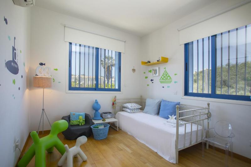 Protaras Aster Seaside Suite - image 4