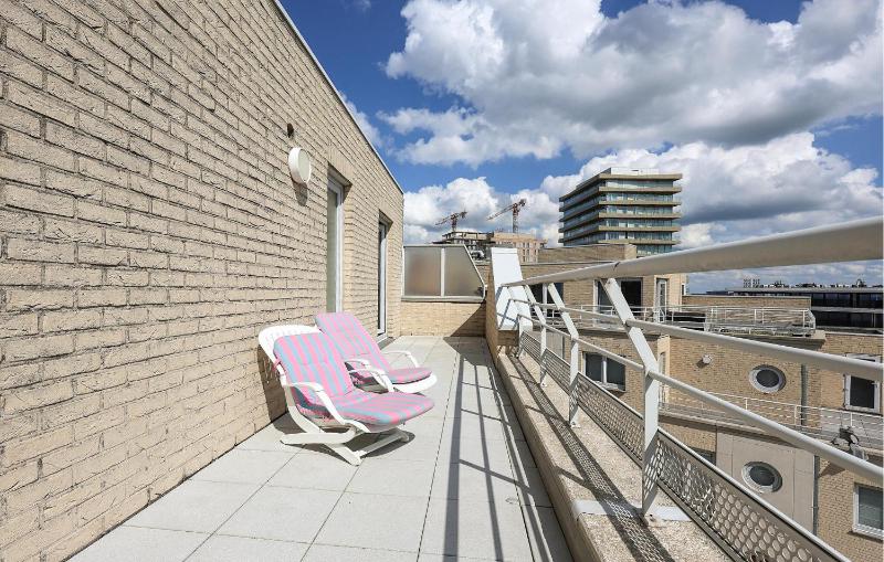 Beach Front Apartment In Oostende With Wifi - image 14