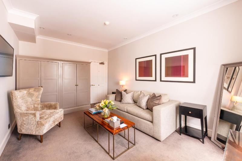 Junior Suite image 4