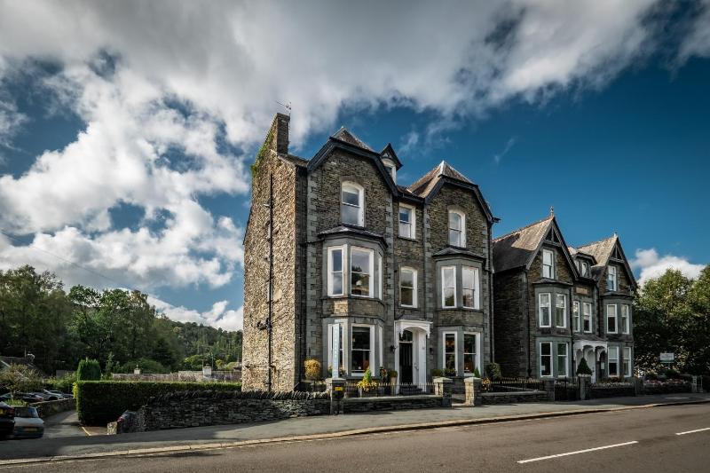 Ambleside Townhouse - image 32