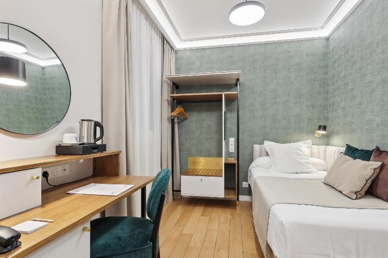 Single Room image 1