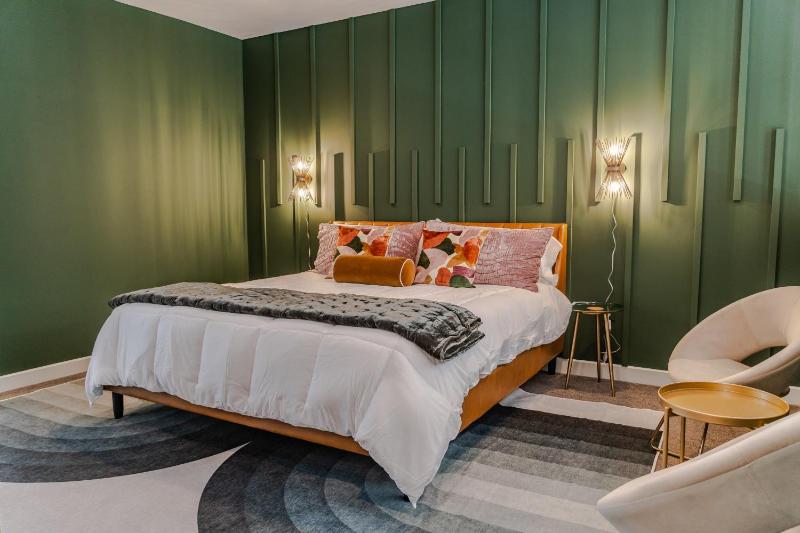 Groovy Condo in the Vibrant NuLu District - image 30