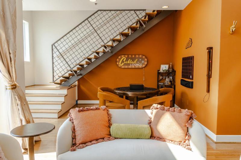 Groovy Condo in the Vibrant NuLu District - image 39