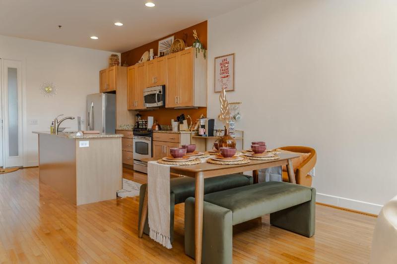 Groovy Condo in the Vibrant NuLu District - image 15