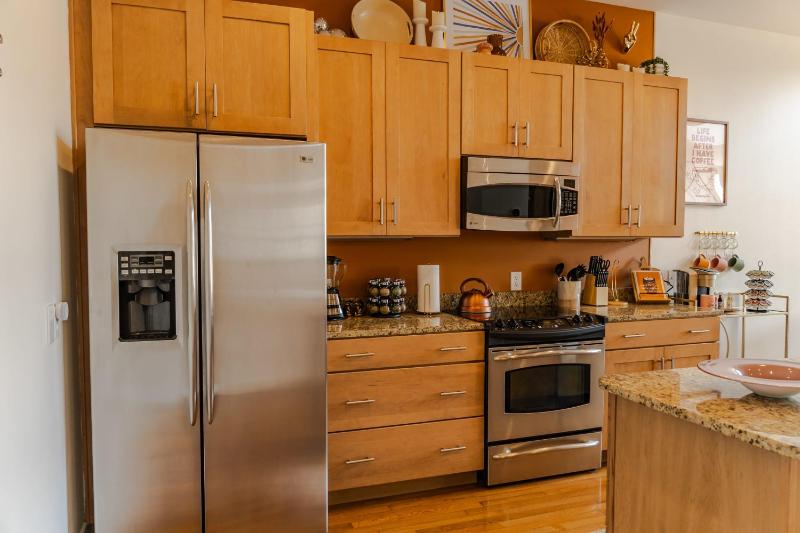 Groovy Condo in the Vibrant NuLu District - image 48